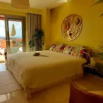 Exklusives Penthaus Am Mit Privatem Jacuzzi 4*