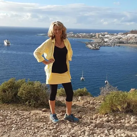 Exklusives Penthaus Am Mit Privatem Jacuzzi 4*