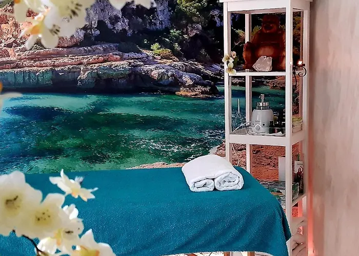 Exklusives Penthaus Am Meer Mit Privatem Jacuzzi 4*