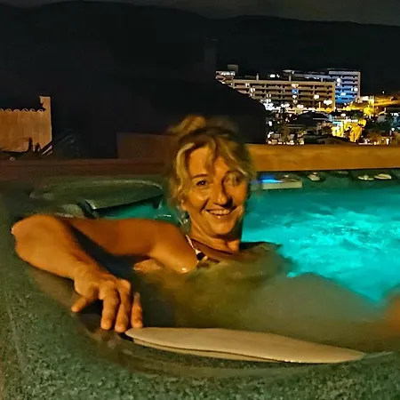 Exklusives Penthaus Am Mit Privatem Jacuzzi 4*