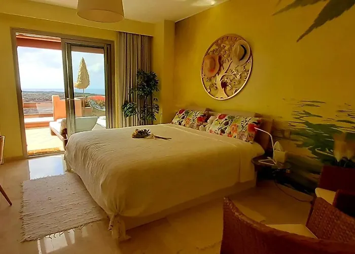 Exklusives Penthaus Am Mit Privatem Jacuzzi 4*